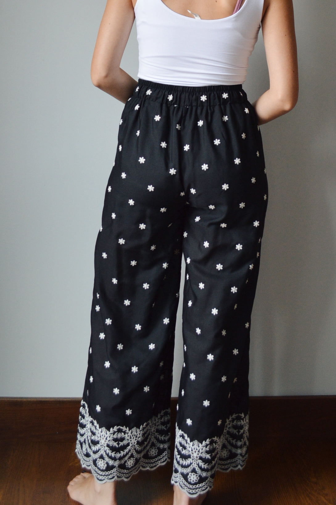 FRANKIE BLACK EMBROIDERED PANTS