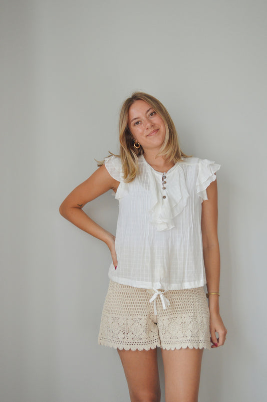 COUNTRYSIDE RUFFLE FRONT BLOUSE