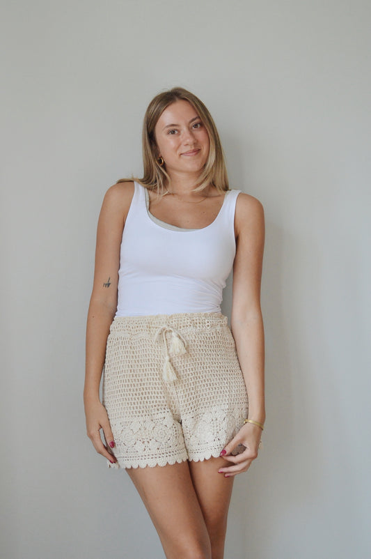 CROCHET NATURAL SHORTS