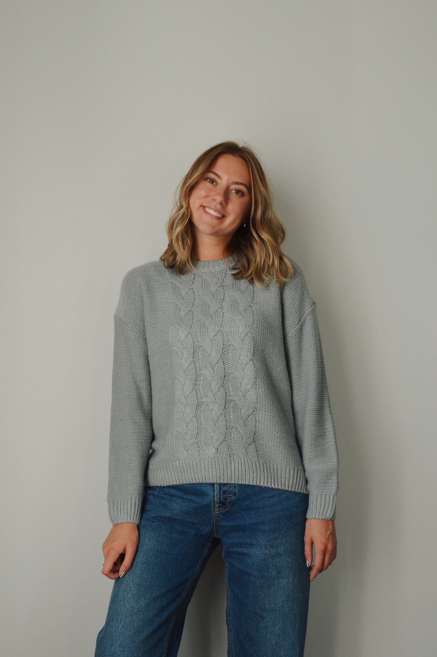 RETRO BLUE CABLE KNIT SWEATER