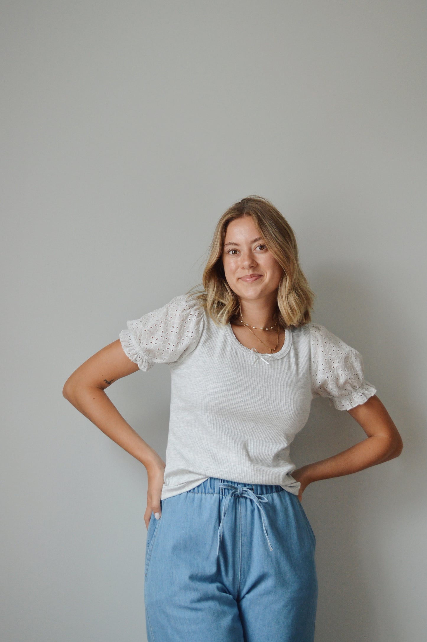 SALTY EYELET TOP