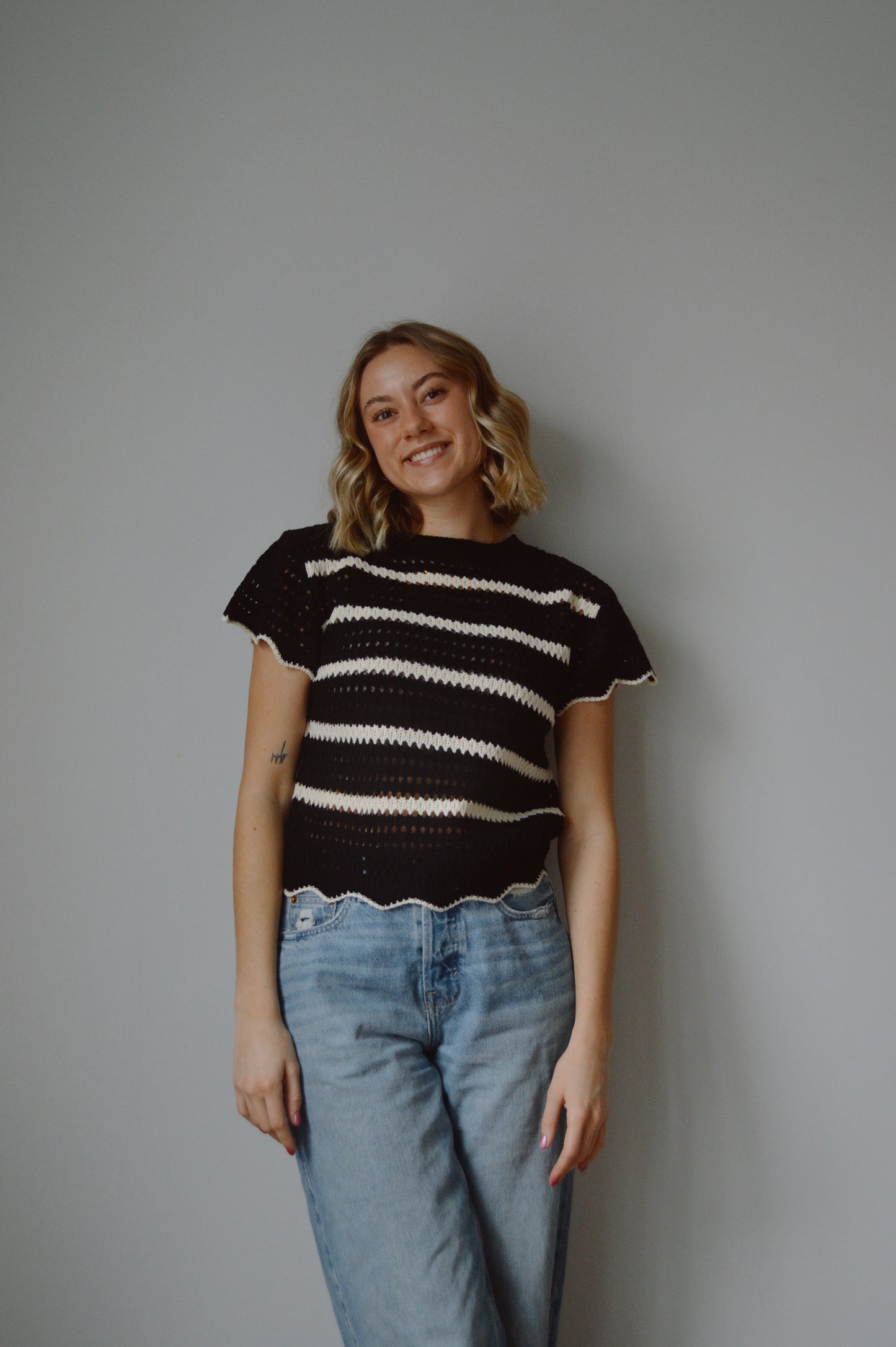 PEPPER KNIT SHORT SLEEVE TOP