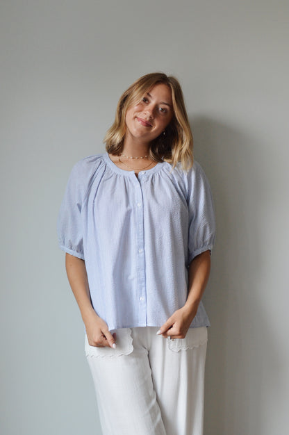 OCEAN BREEZE SEERSUCKER BLOUSE