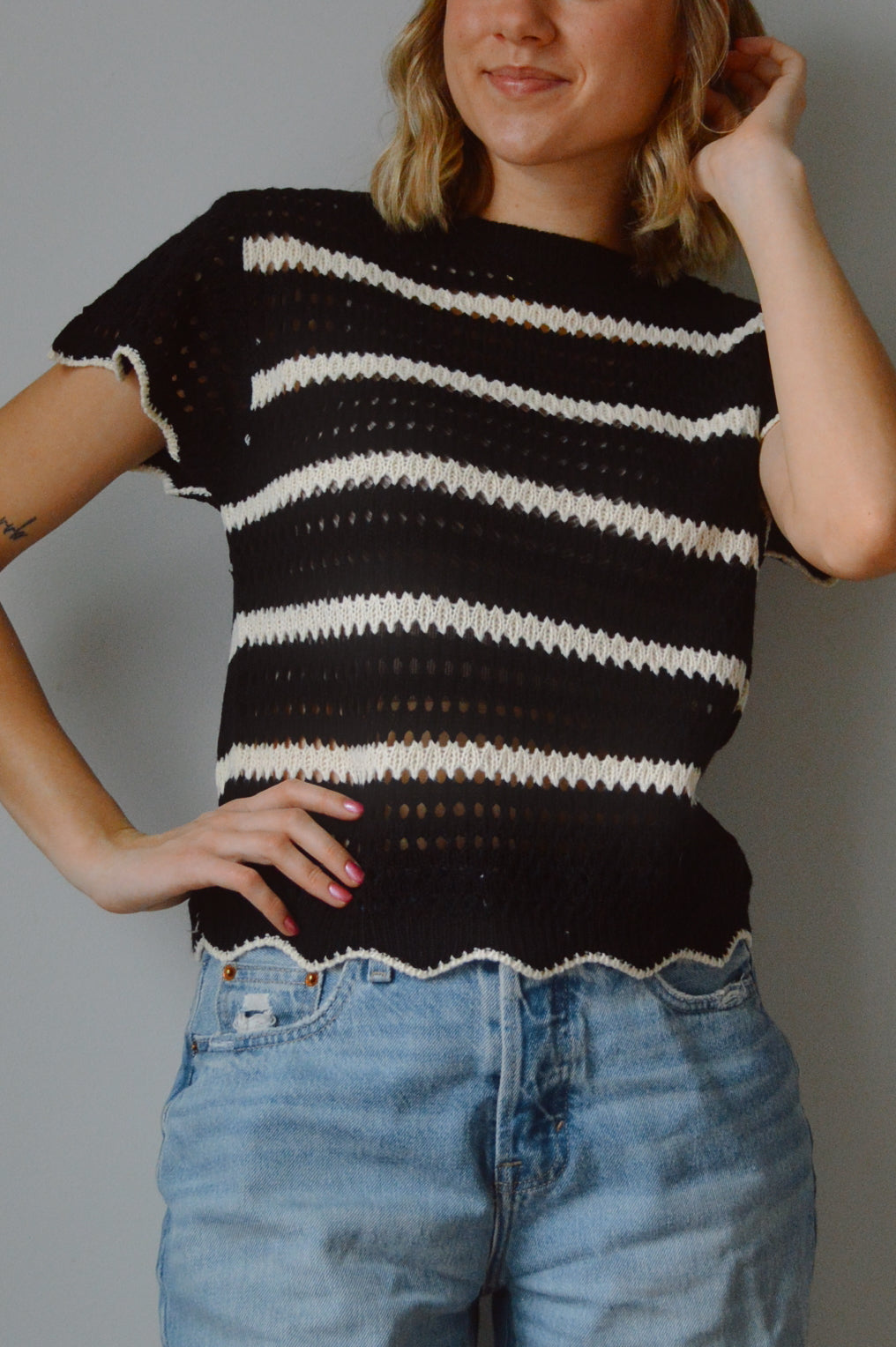 PEPPER KNIT SHORT SLEEVE TOP