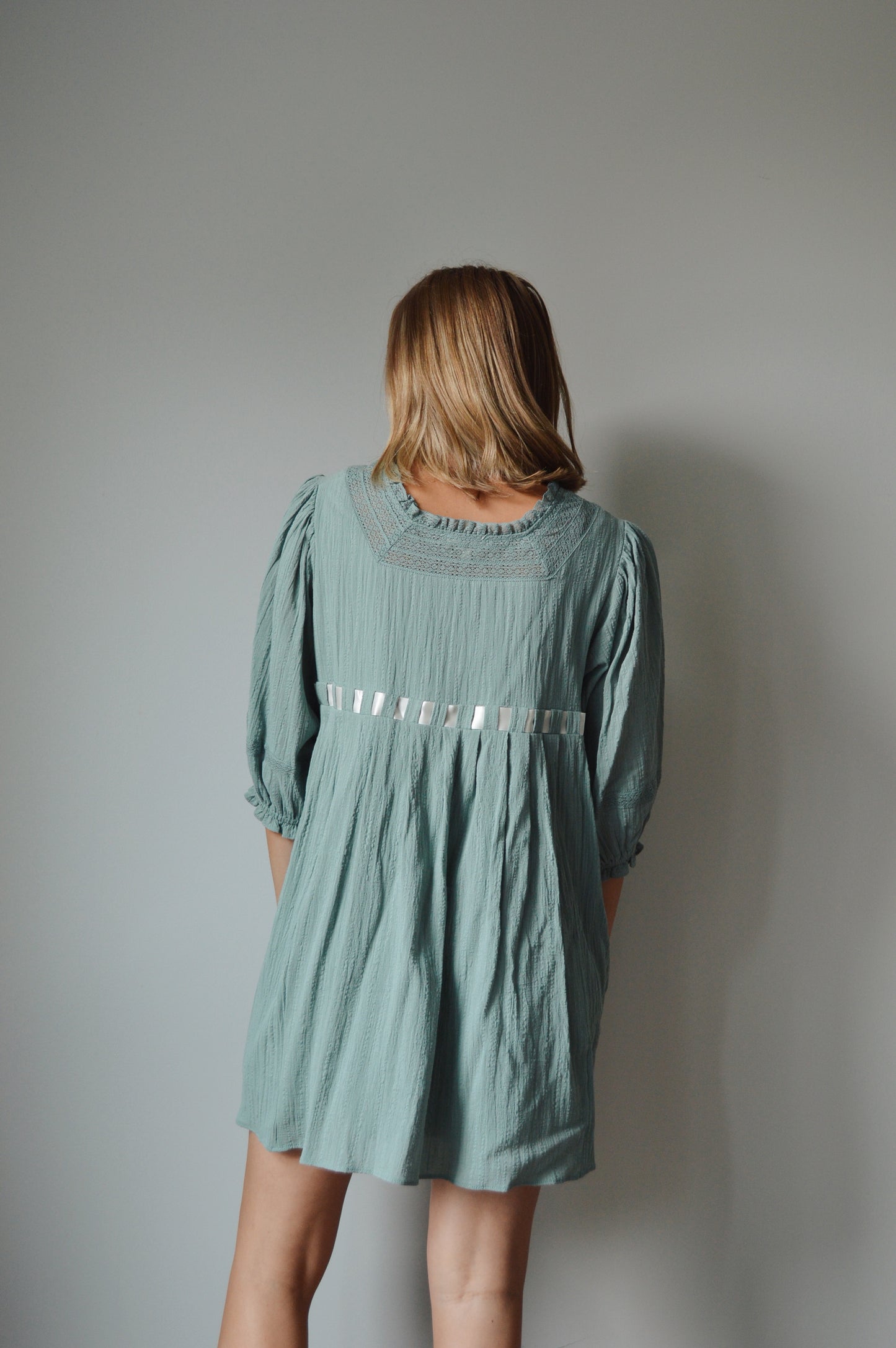 SEA FOG BOW TIE DRESS