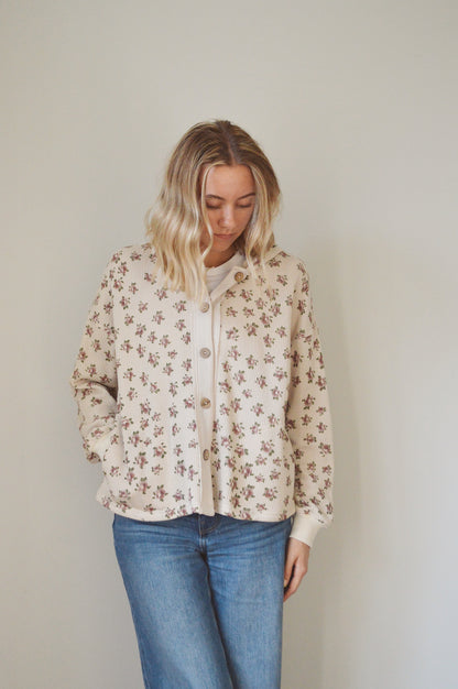 DAINTY FLORAL HOODED TOP