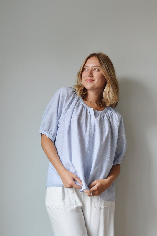 OCEAN BREEZE SEERSUCKER BLOUSE