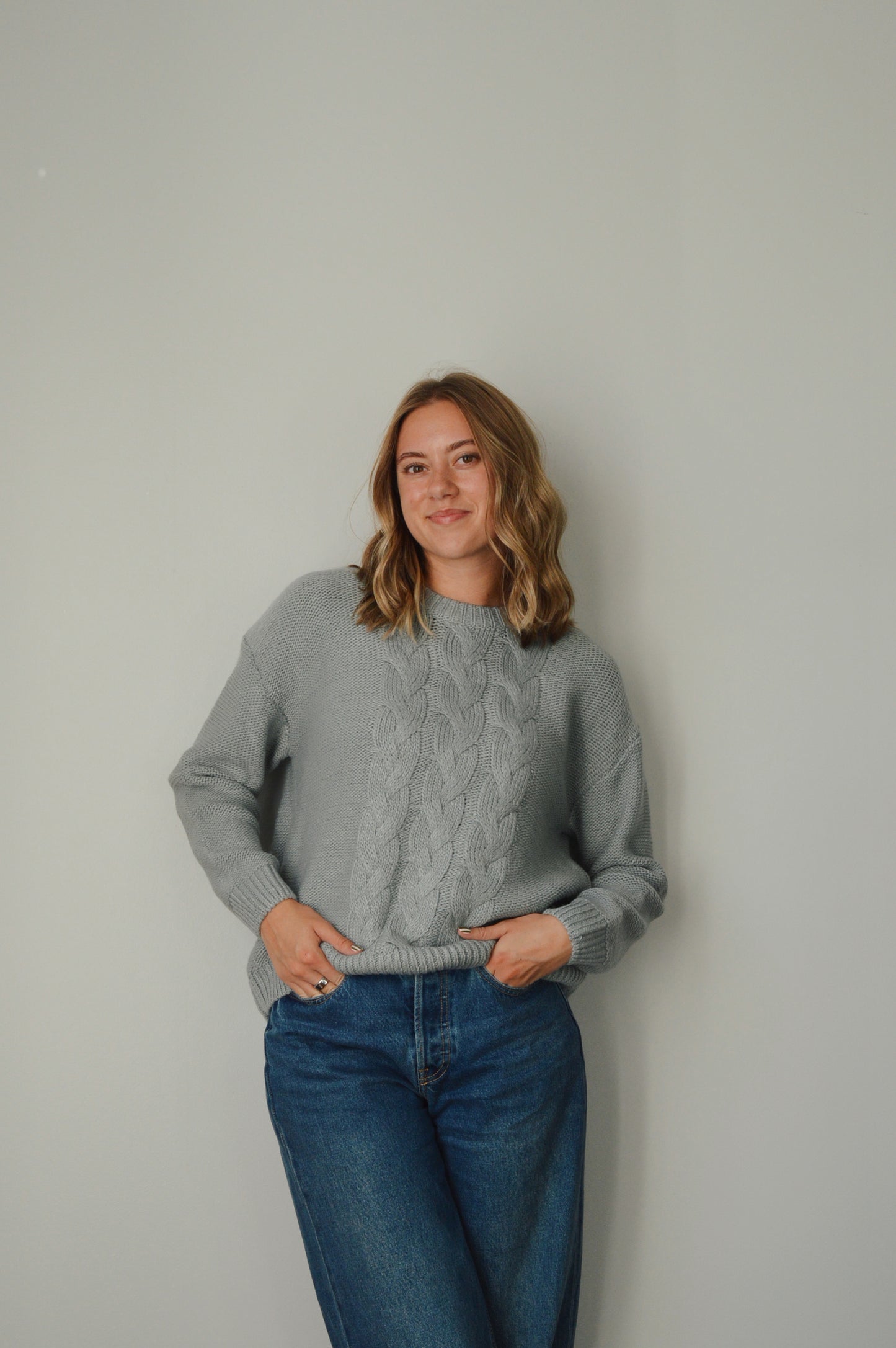 RETRO BLUE CABLE KNIT SWEATER