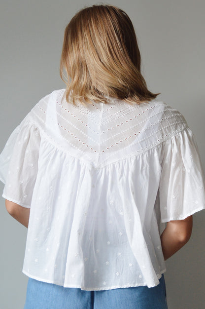 SEASHELL WHITE BLOUSE