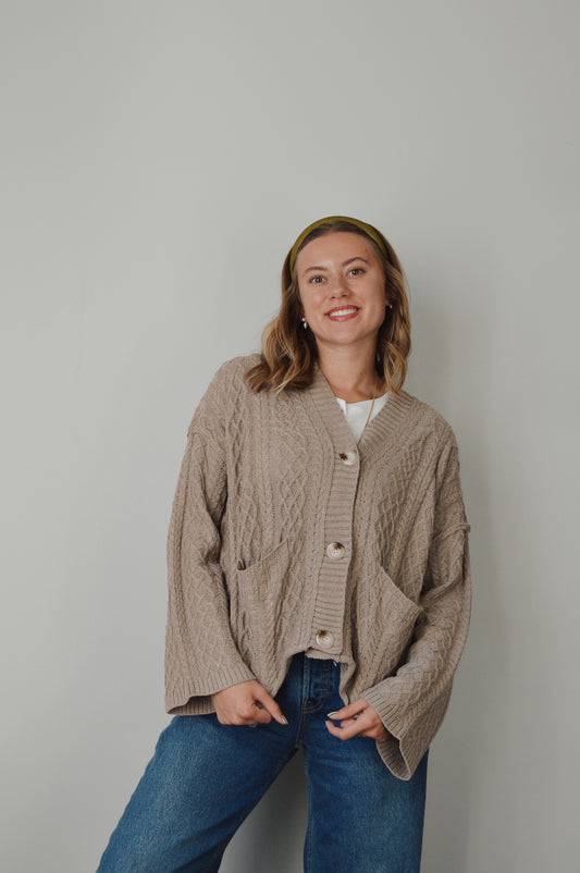 WALNUT CREEK CABLE KNIT CARDIGAN