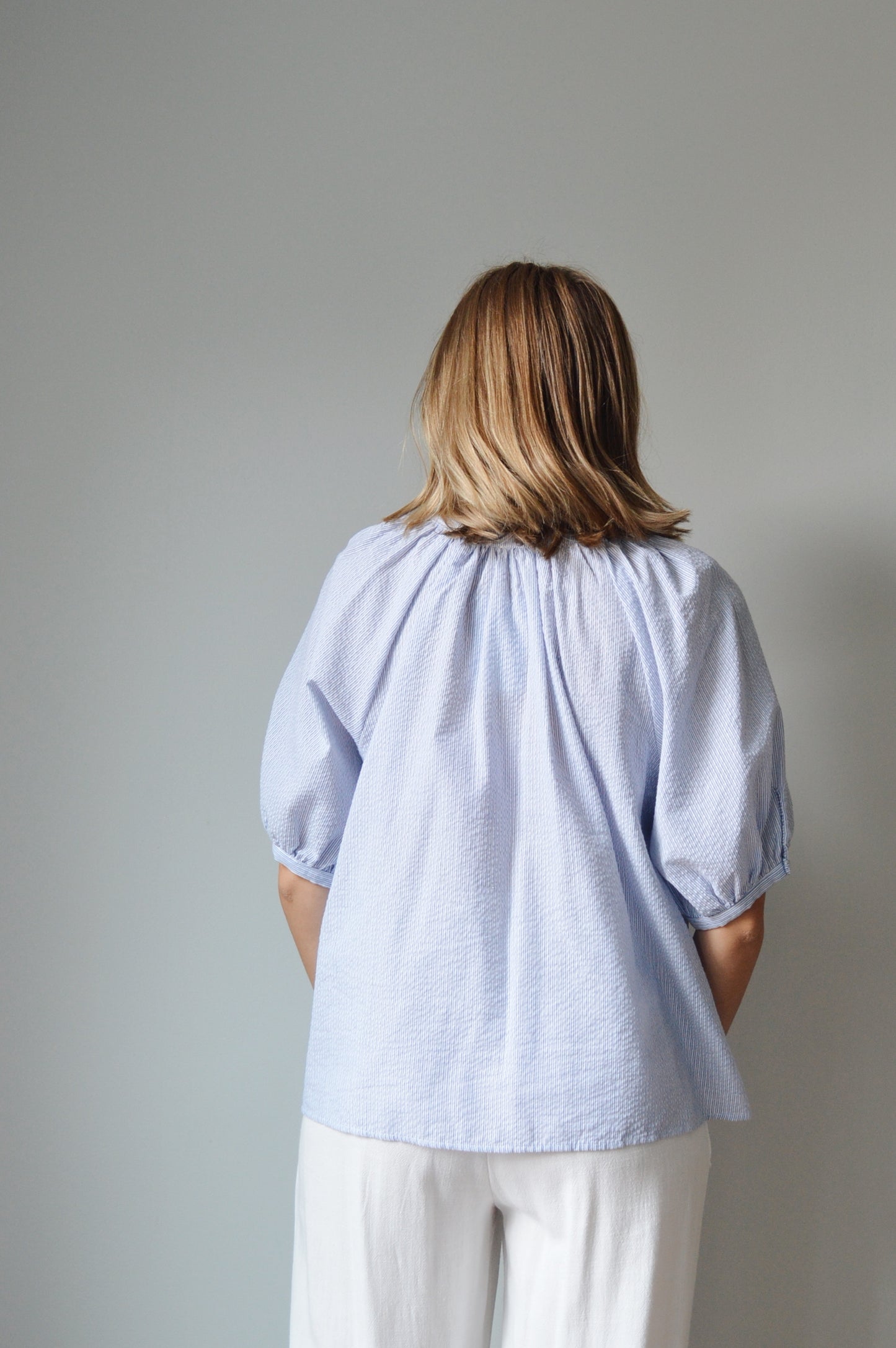 OCEAN BREEZE SEERSUCKER BLOUSE