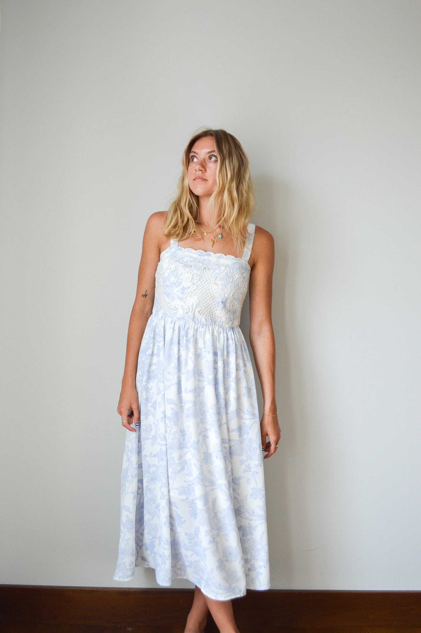 FRANCESCA BLUE FLORAL SCALLOP & LACE MAXI DRESS