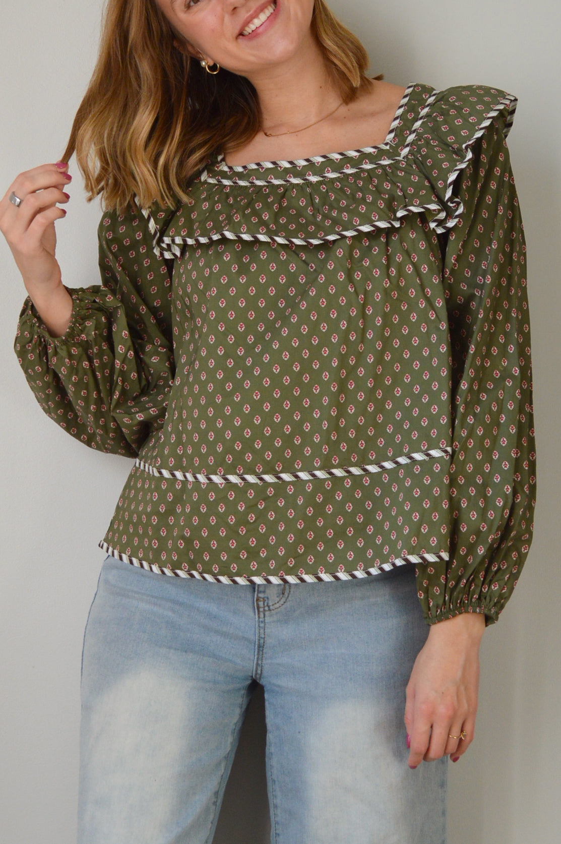 TRADITIONS OLIVE PRINTED BLOUSE