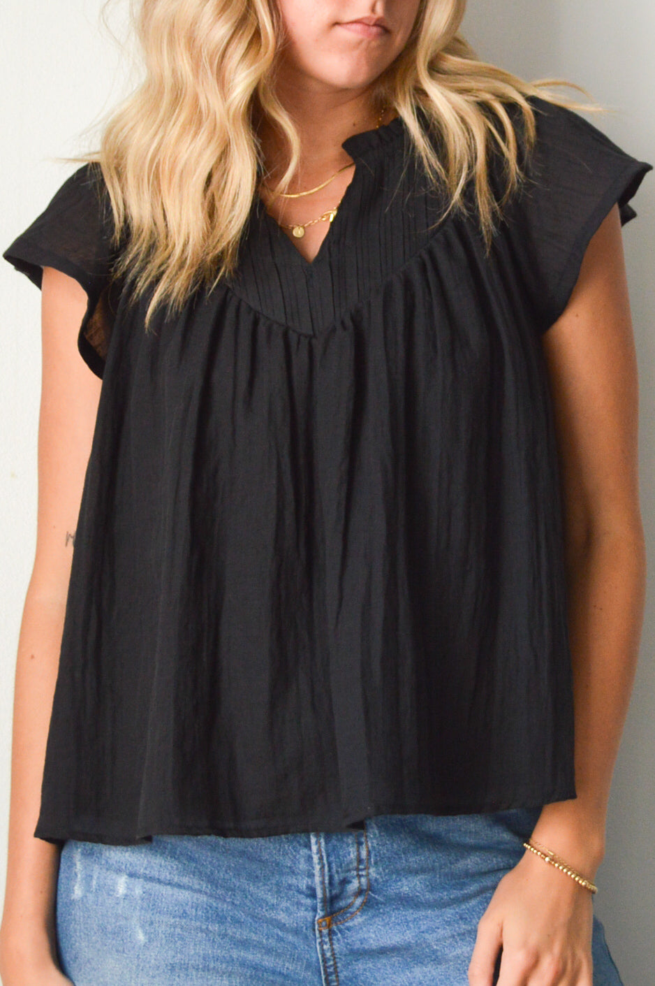 ASPEN BLACK RUFFLE BLOUSE