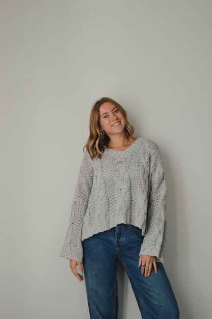 CLOUDY DAY CABLE KNIT SWEATER