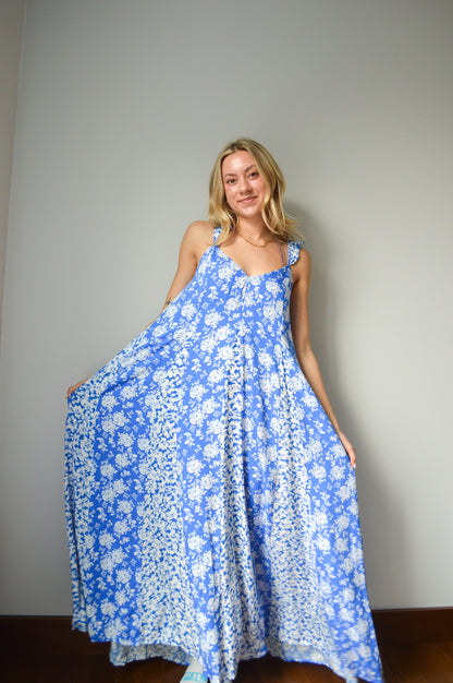 isla blue floral maxi dress