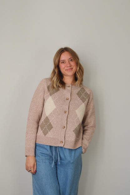 PREPPY ARGYLE CARDIGAN